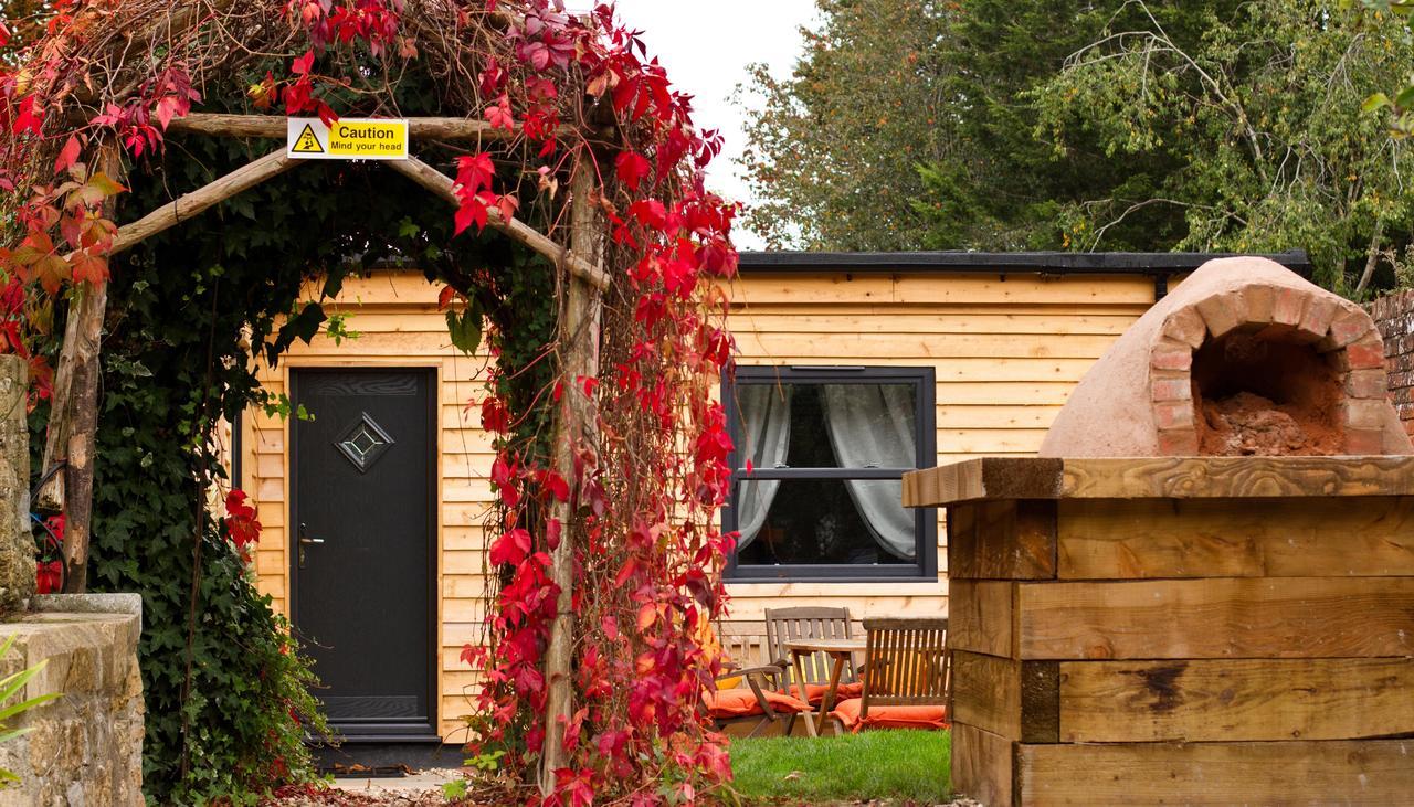 Mountlands Lodge トーントン エクステリア 写真